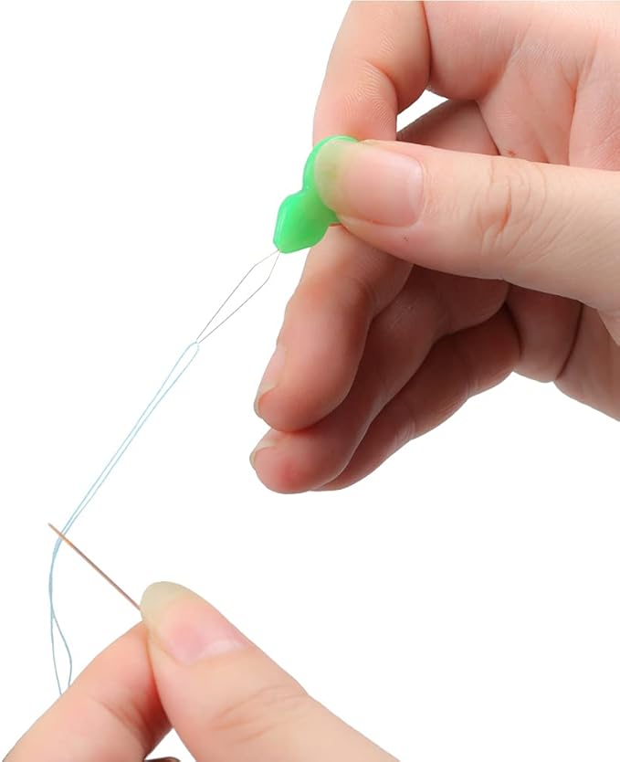 Eketirry Plastic Needle threaders, 50Pcs Needle Threader Hand Machine Sewing Tool for Sewing Crafting, Knitting Craft, Quilting, DIY Art, Color Random (50)
