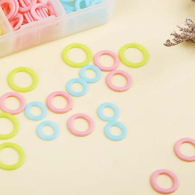 LUNARM 180 Pieces Stitch Markers for Crocheting, Knitting Random Colored Markers Rings(S/M/L), Crochet Locking Knitting Stitch Counter Needle Clip with Storage Box