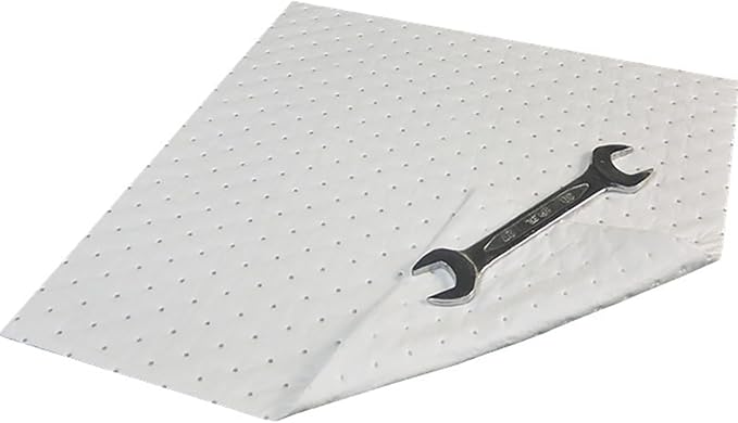50Pads Oil Absorbing Pads,Heavyweight White Absorbing Heavy Weight 15" x 20" Oil-Only Absorbent Mat Pad…