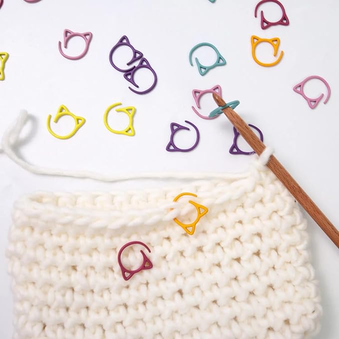 Fazanwey 30pcs Cat Stitch Markers with Storage Case, Metal Stitch Markers for Crocheting,Colorful Crochet Markers for Knitting Weaving Lovers