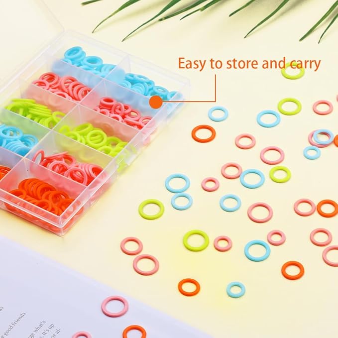 LUNARM 220 Pcs Knitting Stitch Marker, Random Colors O-Rings with Storage Box, Plastic Markers Rings(S/M/L) Crochet Locking Stitch for Knitting/Crochet
