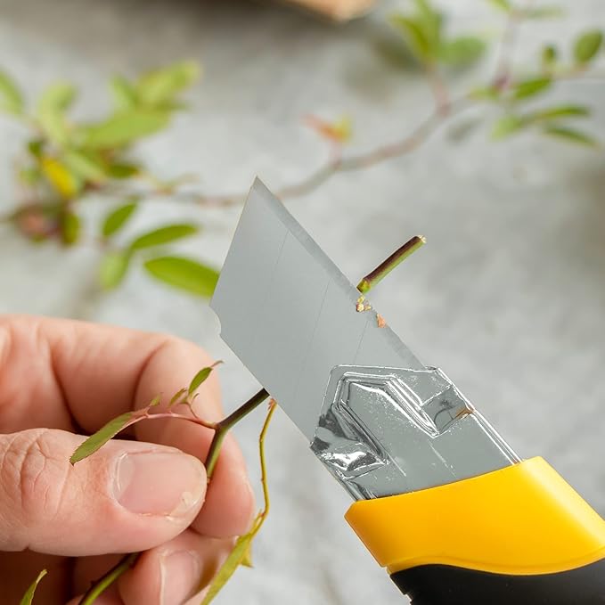 24 Pack Utility Knife, Retractable Box Cutter for Cartons, Cardboard and Boxes, 25mm Wider Razor Sharp Blade, Smooth Mechanism, Perfect for Office and Home use