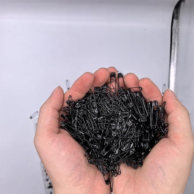 1000PCS Safety Pins, 1.1 inch Small Safety Pins, Rust-Resistant Nickel Plated Steel, Sharp Edge Safety Pin for Clothes, Sewing, 28mm Decorative Safety Pins Assorted (Black)
