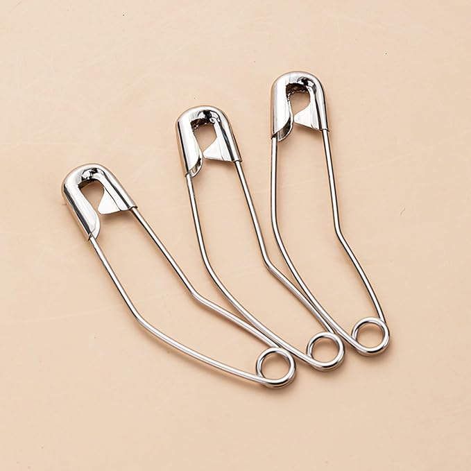 vrupin 100pcs Stainless Steel Curved Safety Pins for Quilting, Safety Pins Bulk Metal Silver Sewing Pins Clothing Clips Tool Decorative Safety pins (1.5inch)