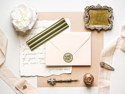 UNIQOOO Mailable Glue Gun Sealing Wax Sticks for Wax Seal Stamp - Metallic Green Gold, Great for Wedding Invitations, Cards Envelopes, Snail Mails, Wine Packages, Gift Ideas, Pack of 8