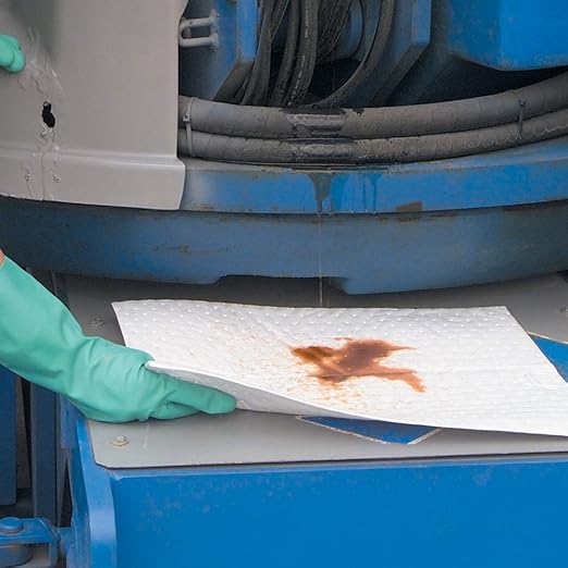 PIG Oil Mat - Oil-Only Absorbent Mat Pad - 100 Pads per Bag - 15" x 20" Pad - Absorbs up to 28 ounces per Pad - MAT403