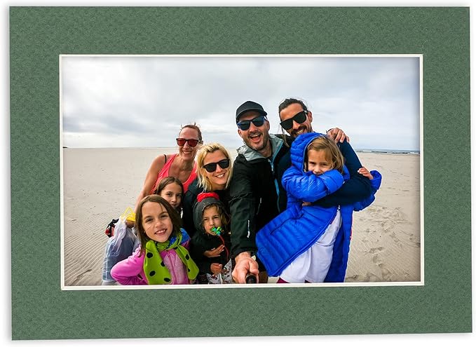 5x7 Mat for 8.5x11 Frame - Precut Mat Board Acid-Free Hunter Green 5x7 Photo Matte For a 8.5x11 Picture Frame, Premium Matboard for Family Photos, Show Kits, Art, Picture Framing, Pack of 1 Mat