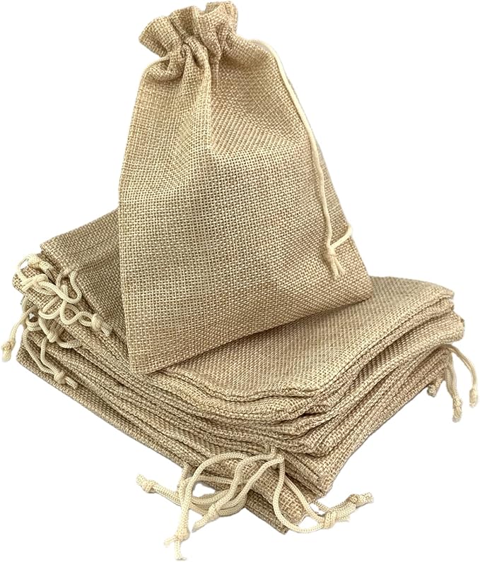 Palmhomee Pack of 25 Burlap Gift Bags with Drawstring Linen Jewelry Pouches Wedding Hessian Jute Bags for Birthday and Treat Pouches Party Wedding Favors Gift (7x9 Inch, Ivory)