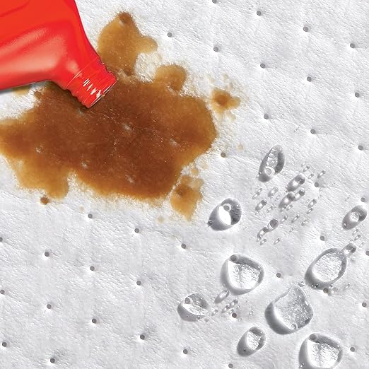 PIG Oil Absorbent Mat Pad | in Dispenser Box | Absorbs Oils & Fuels | 21 oz Absorbency Per Pad | Mediumweight | 20" L x 15" W | 100 Pads | MAT454