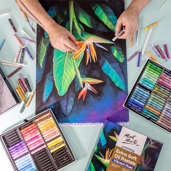Mont Marte Extra Soft Oil Pastels 72pc, Assorted Bright Colors, Vibrant and Buttery, Versatile Art Pastels for Blending, Layering & Shading, Ideal for Art, Craft, Coloring and Sketching