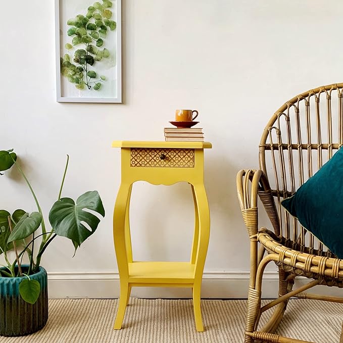 Dixie Belle Paint Company Chalk Finish Furniture Paint - Daisy (32oz) - Matte Vibrant Yellow Chic Chalk Mineral DIY Furniture Paint