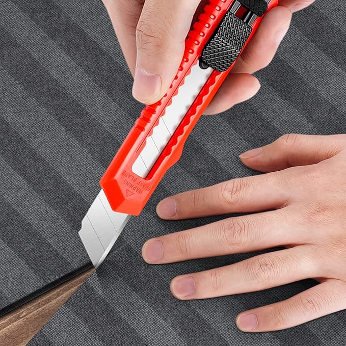 DIYSELF 30 Pack Box Cutter Retractable, 18mm Box Knife, Utility Knife Retractable with Snap Off Blade, Boxes Cutter Knives for Cardboard, Art, Craft