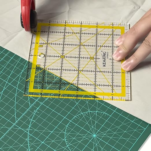 KERING Patchwork Quilting Ruler - 6x6 inch Non-Slip Acrylic Square Ruler for Foundation Paper Piecing, Bias Strips & Rotary Cutting, Durable Quilter's Tool with Anti-Slip Backing