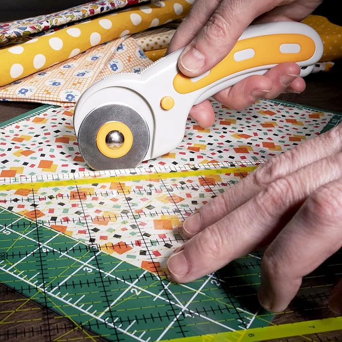 WA Portman Self Healing Cutting Mat & Rotary Cutter for Fabric Set – 18x24 Sewing Cutting Mats for Crafts with 45mm Fabric Cutter Wheel & 5 Rotary Blades – Quilting & Sewing Supplies Kit