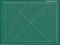 Dahle Vantage 10472 Premium Self-Healing Cutting Mat, 18"x24", 1/2" Grid, 5 Layers for Max Healing, Perfect for Crafts & Sewing, Green