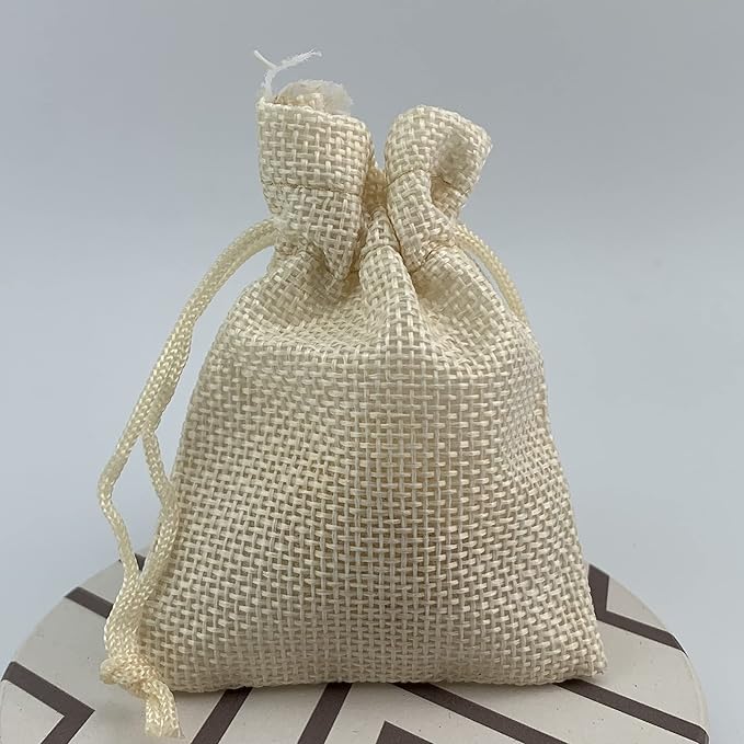 Palmhomee Pack of 25 Burlap Gift Bags with Drawstring Linen Jewelry Pouches Wedding Hessian Jute Bags for Birthday and Treat Pouches Party Wedding Favors Gift (2.8x3.6 Inch, Cream)