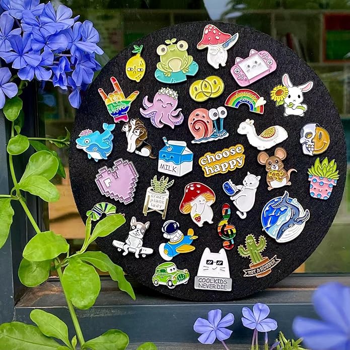 20/40/50 Pcs Cute Enamel Backpack Pins, Funny Anime Enamel Lapel Pins Bulk Set Cool Brooch Button Pins Badge Aesthetic for Backpacks, Bag, Jacket, Kids, Girls, Festival Present (Random Style)