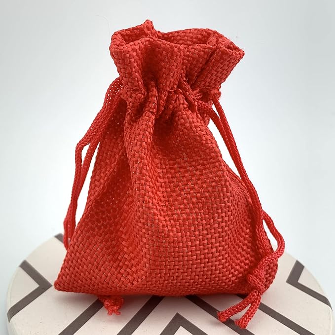 Palmhomee Pack of 25 Burlap Gift Bags with Drawstring Linen Jewelry Pouches Wedding Hessian Jute Bags for Birthday and Treat Pouches Party Wedding Favors Gift (2.8x3.6 Inch, Red)