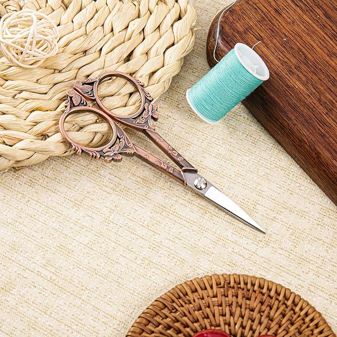 Small Craft Scissors with Cover, Comfortable Handles With Beautiful Butterfly Decos and Sharp Tips, Tools for Crochet, Embroidery,Sewing