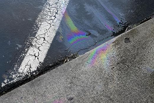 FlashDry Oil Absorbent Pads – High Absorbency of Oil-Based Liquids, Water-Repellent, Tear-Resistant, Premium Mats, Ideal for Garage, Driveway, Automotive, Marine Use, 17.5” x 13.5”, 100-Count Box