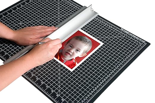 Dahle Vantage 10673 Premium Self-Healing Cutting Mat, 24"x36", 1/2" Grid, 5 Layers for Max Healing, Perfect for Crafts & Sewing, Black